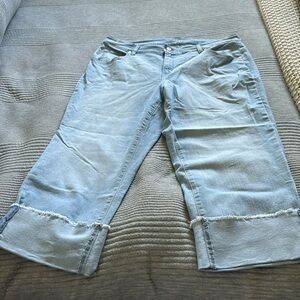 Style & Co, women’s jean capri, size 18W
